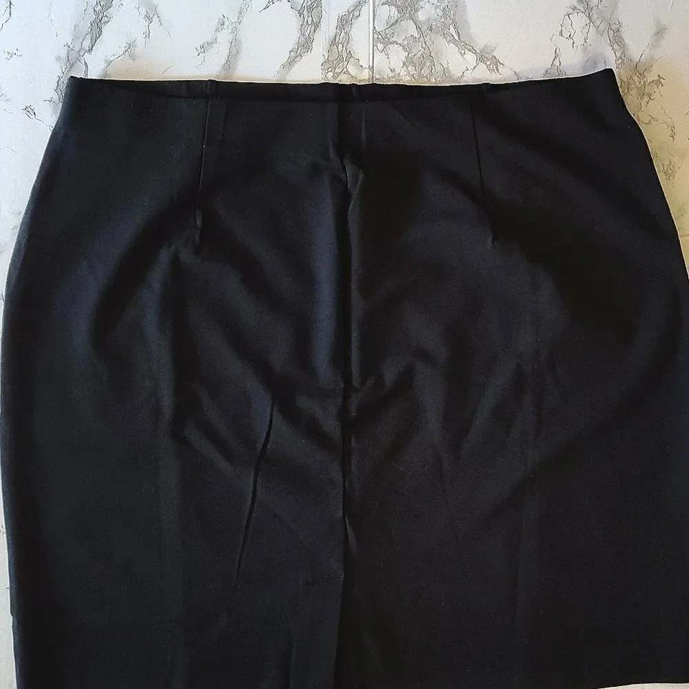 Roz & Ali Black Stretch Zipper‎ Details Pull On Mini Skirt Plus 2X